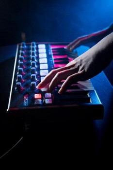 Arturia announces availability of software-bundled black BeatStep and MiniLab controllers