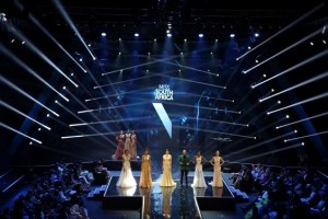 Clay Paky illuminates Miss South Africa 2016