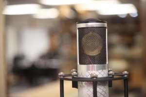 Manley Labs präsentiert Reference Silver Microphone