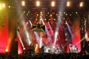 LumenSolution beleuchtet Ruhr Reggae Summer Festival mit VariLite