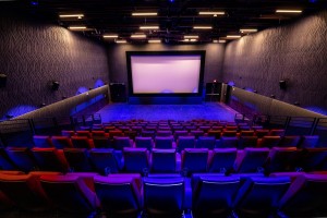 Beverly Theater Las Vegas installiert Meyer-Sound-Astrya-System