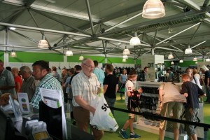 Neptunus konstruiert Fanshop für Borussia Mönchengladbach