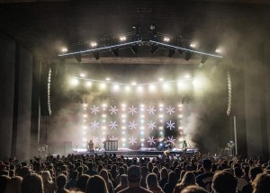 Old Dominion on tour with Elation fixtures