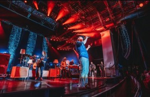 Martin Thomas creates moments at JJ Grey & Mofro festival with 100 Chauvet fixtures