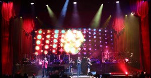 BMFL Spots help Barry Manilow say farewell in grand style