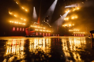 Luz Studios engages on Jason Aldean tour with help from 175 Chauvet fixtures