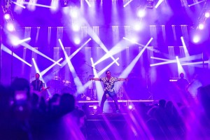 Marc-Antoine Pelletier creates party vibe for Smash Mouth with Chauvet