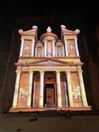 Projektionskunst von Maxin10sity bei erster Multimedia-Show in Jordaniens Felsenstadt Petra