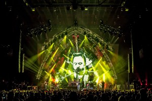 Dave Matthews Band Gets Away From the World