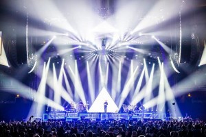Pitbull on tour with Robe BMFLs