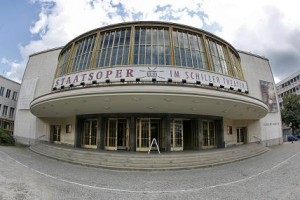 Neue Audio-, Video und Inspiziententechnik für das Ausweichquartier der Berliner Staatsoper