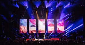 Miranda Lambert on tour with Robe fixtures