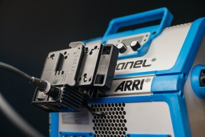 Arri unterstützt B-Mount als universelle 24-V-Akkuschnittstelle