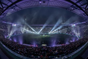 Adrian Gediga beleuchtet Claudio Pizarros Abschiedsfeier im Weserstadion mit Elation
